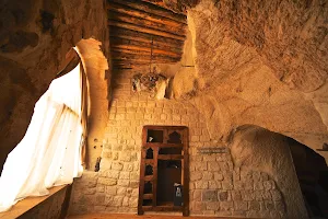 Anitya Cave House image