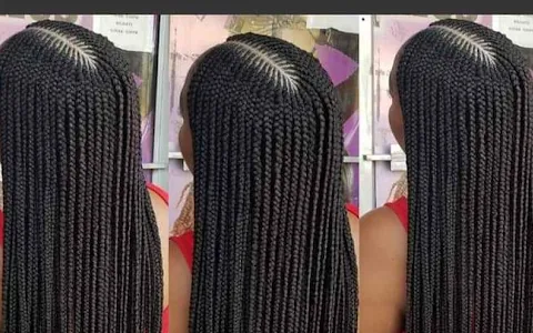 Vivi's African Hair Braiding image