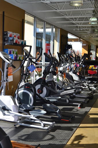 Sporting Goods Store «Play It Again Sports Winston Salem», reviews and photos, 5005 Country Club Rd, Winston-Salem, NC 27104, USA