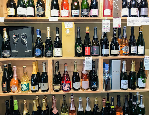 Bar «Village Wines», reviews and photos, 14450 Woodinville-Redmond Rd NE, Woodinville, WA 98072, USA