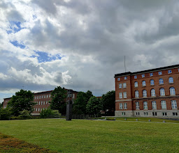 Landtag Park mit Sitzflächen photo
