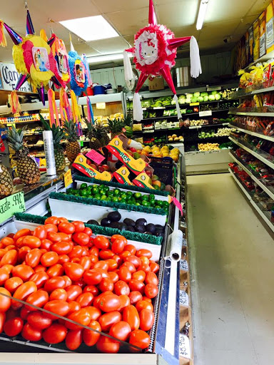 Mexican Grocery Store «El Rancho Supermercado», reviews and photos, 711 N Main St, Shelbyville, TN 37160, USA