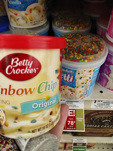 Supermarket «Giant Eagle Supermarket», reviews and photos, 14100 Detroit Ave, Lakewood, OH 44107, USA