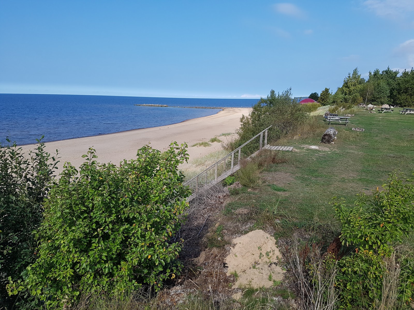 Foto van Tujas beach met recht en lang