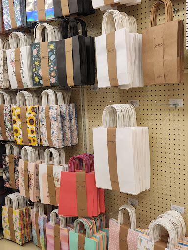 Craft Store «Hobby Lobby», reviews and photos, 6250-A Northwest Hwy, Crystal Lake, IL 60014, USA