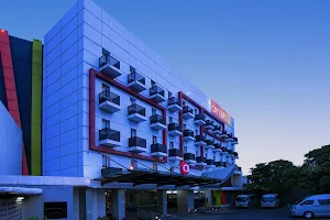 Amaris Hotel Bandara Soekarno Hatta image