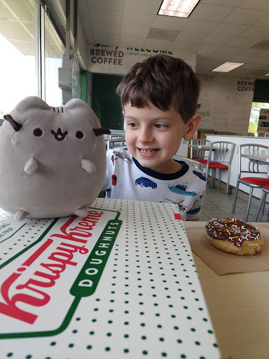 Bakery «Krispy Kreme Doughnuts», reviews and photos, 2900 S 108th St, Milwaukee, WI 53227, USA