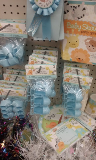 Dollar Store «Dollar Tree», reviews and photos, 402 E Clifty Dr Ste 4, Madison, IN 47250, USA