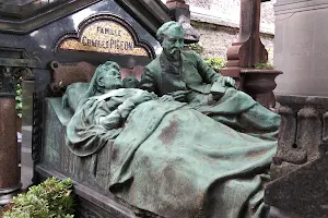Montparnasse Cemetery image