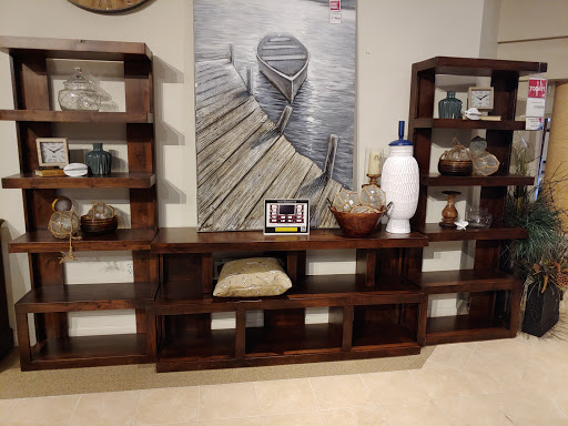 Furniture Store «Art Van Furniture - Waterford», reviews and photos, 5053 Dixie Hwy, Waterford Twp, MI 48329, USA