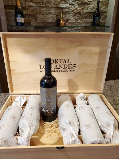 Wine Store «Long Island Wine & Spirit Merchants», reviews and photos, 1171 Jericho Turnpike, Commack, NY 11725, USA