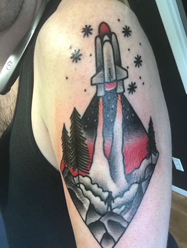 Tattoo Shop «Stronghold Tattoo», reviews and photos, 9481 Bayshore Dr NW #203, Silverdale, WA 98383, USA