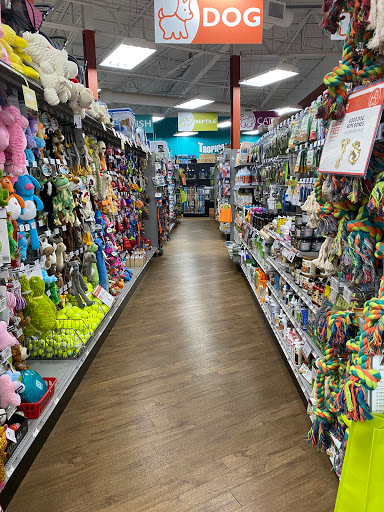 Pet Store «Petland Lancaster», reviews and photos, 1400 River Valley Cir N, Lancaster, OH 43130, USA