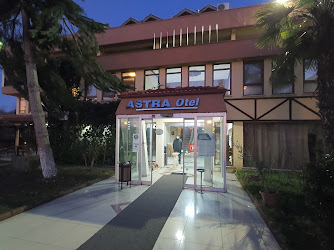Grand Asrta Resort Hotel ()