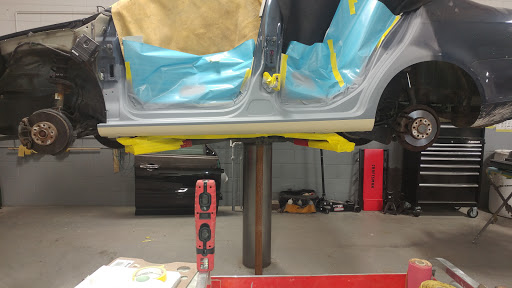 Auto Body Shop «Richards Body Shop», reviews and photos, 910 W Northwest Hwy, Arlington Heights, IL 60004, USA