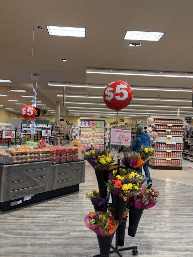 Grocery Store «Safeway», reviews and photos, 500 Cleveland Ave SE, Tumwater, WA 98501, USA