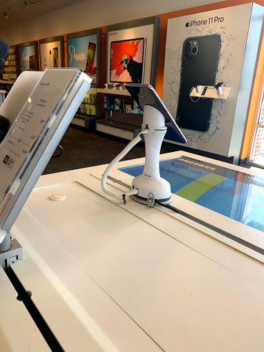 Cell Phone Store «AT&T Authorized Retailer», reviews and photos, 4340 East-West Connector #104, Smyrna, GA 30080, USA