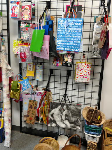 Thrift Store «Freedom Treasures Resale Store», reviews and photos, 7570 Cooley Lake Rd, Waterford Twp, MI 48327, USA