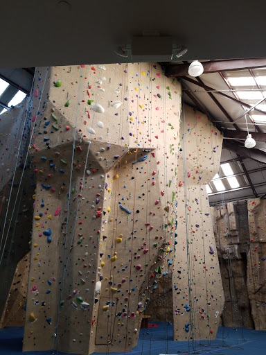 Rock Climbing Gym «Planet Granite», reviews and photos, 100 El Camino Real, Belmont, CA 94002, USA