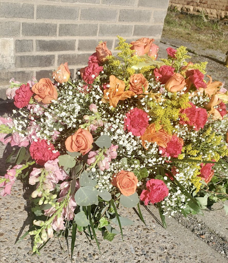 Florist «ROSE PETALS FLORIST», reviews and photos, 343 S 2nd St, Little Falls, NY 13365, USA