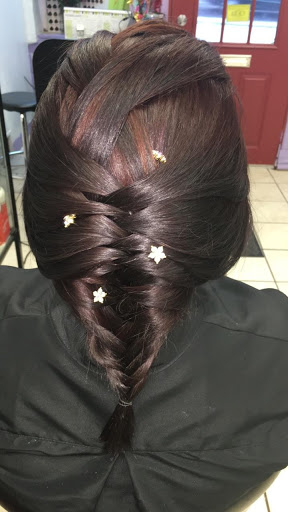 Hair Salon «Stella Dominican Hair Salon», reviews and photos, 1107 Cottman Ave, Philadelphia, PA 19111, USA