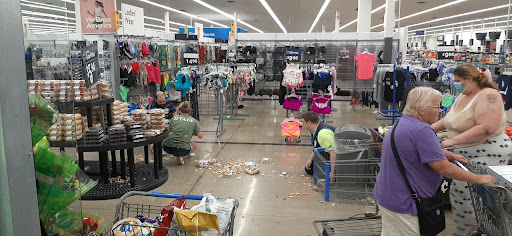 Department Store «Walmart Supercenter», reviews and photos, 1355 E Lehman St, Lebanon, PA 17046, USA