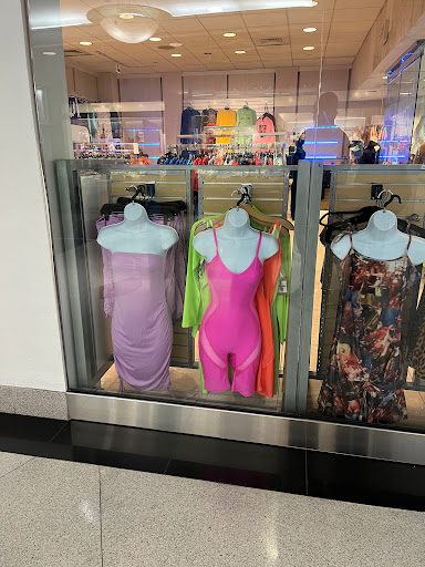 Shopping Mall «Towson Town Center», reviews and photos, 825 Dulaney Valley Rd, Towson, MD 21204, USA