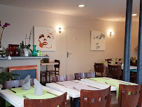 Atmosphère du Restaurant français La Terrasse à Saint-Cyr-l'École - n°13