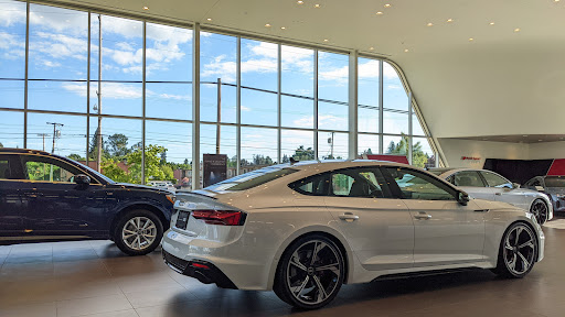 Audi Dealer «Audi Beaverton», reviews and photos, 13745 SW Tualatin Valley Hwy, Beaverton, OR 97005, USA