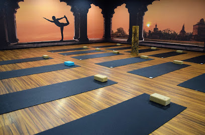 Hot Yoga studio - Sportcentre de Dieze - Werfpad 5, 5212 VJ ,s-Hertogenbosch, Netherlands