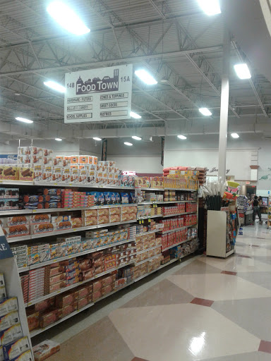 Grocery Store «Food Town | North Sam Houston», reviews and photos, 2770 North Sam Houston Pkwy W, Houston, TX 77038, USA