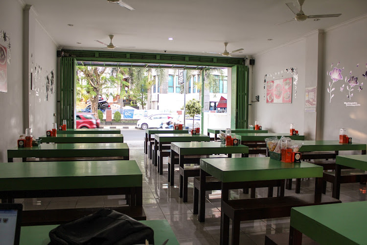 Restoran Indonesia di Kabupaten Purwakarta: Nikmati Kelezatan di jumlah tempat Tempat Makan yang Populer