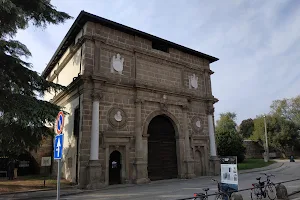 Porta Savonarola image