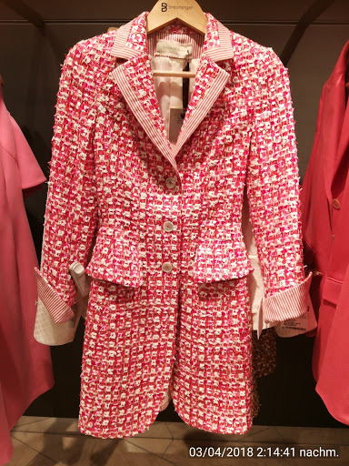 Stores to buy women's coats Düsseldorf