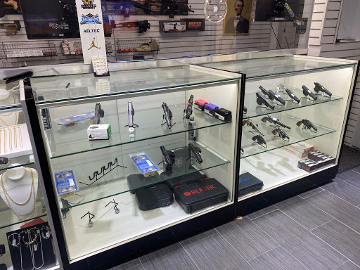 Pawn Shop «Lucky Pawn & Jewelry», reviews and photos, 2170 Opa-Locka Blvd, Opa-locka, FL 33054, USA