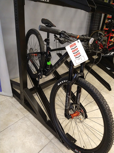 Bicycle Store «Bike Tech», reviews and photos, 2000 S Federal Hwy, Fort Lauderdale, FL 33316, USA