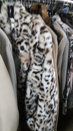 Used Clothing Store «Clothes Mentor», reviews and photos, 1369 Wilmington Pike, West Chester, PA 19382, USA