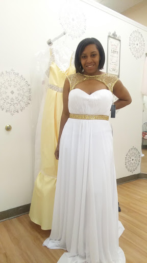 Bridal Shop «Proms Pageants & Pretty Things», reviews and photos, 5325 Peters Creek Rd, Roanoke, VA 24019, USA