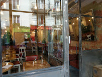 Atmosphère du Restaurant servant le petit-déjeuner Holybelly à Paris - n°3