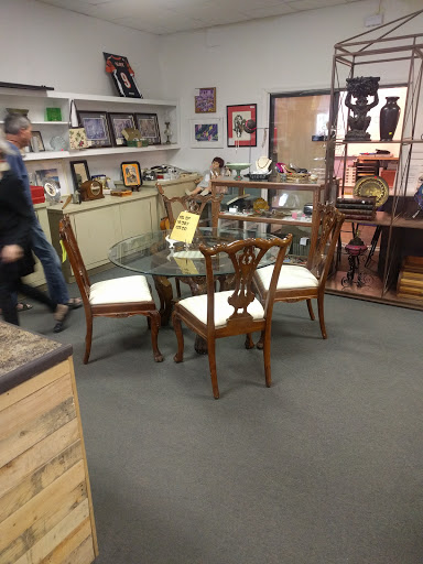 Thrift Store «The Sea Island Habitat for Humanity ReStore», reviews and photos, 3304 Maybank Hwy, Johns Island, SC 29455, USA