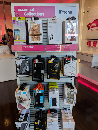 Cell Phone Store «T-Mobile», reviews and photos, 235 Main St, Norwalk, CT 06851, USA