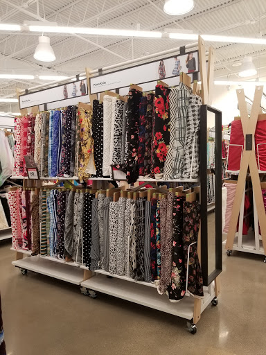 Fabric Store «Jo-Ann Fabrics and Crafts», reviews and photos, 125 E Reynolds Rd Ste 160, Lexington, KY 40517, USA