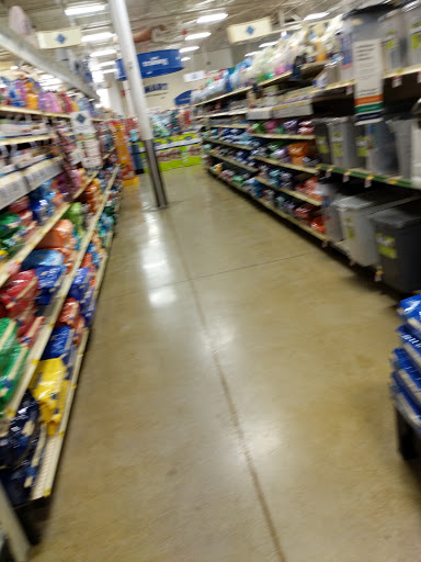 Pet Supply Store «PetSmart», reviews and photos, 20530 E 13 Mile Rd, Roseville, MI 48066, USA