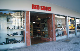Red Shoes - Centro