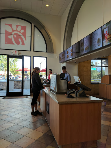 Fast Food Restaurant «Chick-fil-A», reviews and photos, 449 N Moorpark Rd, Thousand Oaks, CA 91360, USA