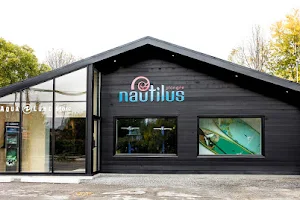 Diving Nautilus image