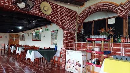 Restaurante El Mirador - Carretera, Mexico - Tuxpan Km 195, 73160 Patoltecoya, Pue., Mexico