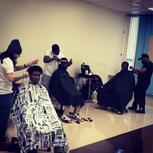 Barber Shop «Cut It Out Barbershop», reviews and photos, 7151 W Grand Ave, Chicago, IL 60707, USA