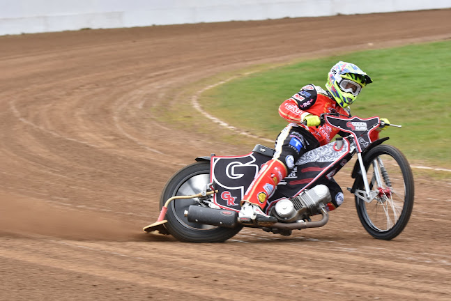 Reviews of Peterborough Panthers Speedway in Peterborough - Sports Complex