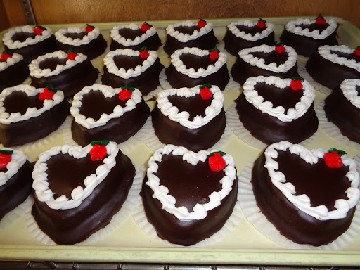 Wedding Bakery «Westhampton Pastry Shop Inc», reviews and photos, 5728 Patterson Ave, Richmond, VA 23226, USA